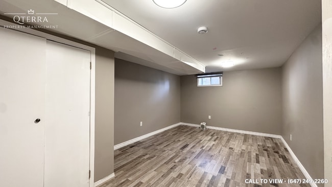 Building Photo - 252 Southcrest Dr