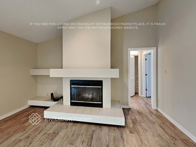 Building Photo - 4124 Ridgemoor Dr N