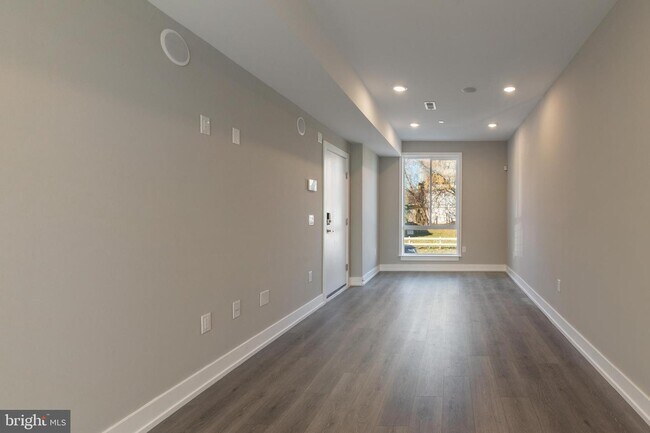 Foto del edificio - 2327 N 3rd St