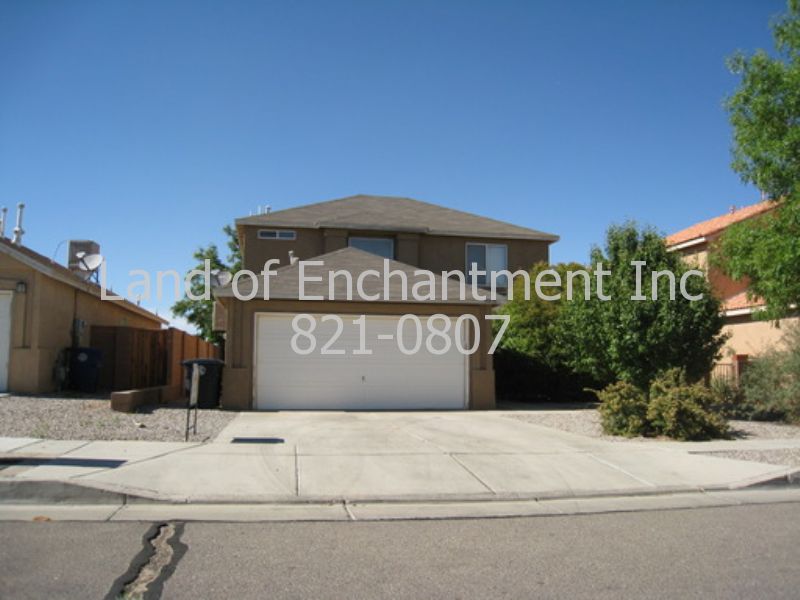 Foto principal - 5815 Night Shadow Ave NW