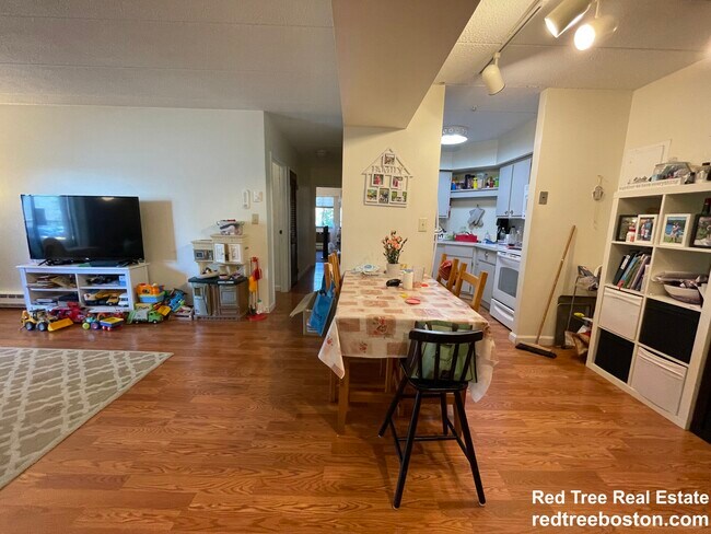 Foto del edificio - 125 Pleasant St