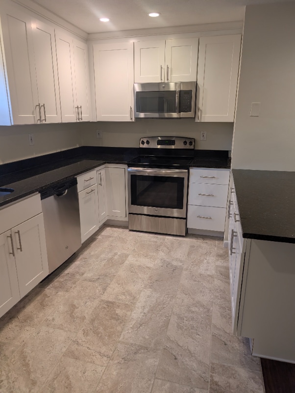 Building Photo - 5 Edwards St