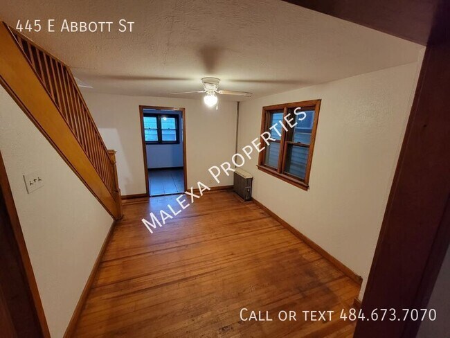 Foto del edificio - 445 E Abbott St