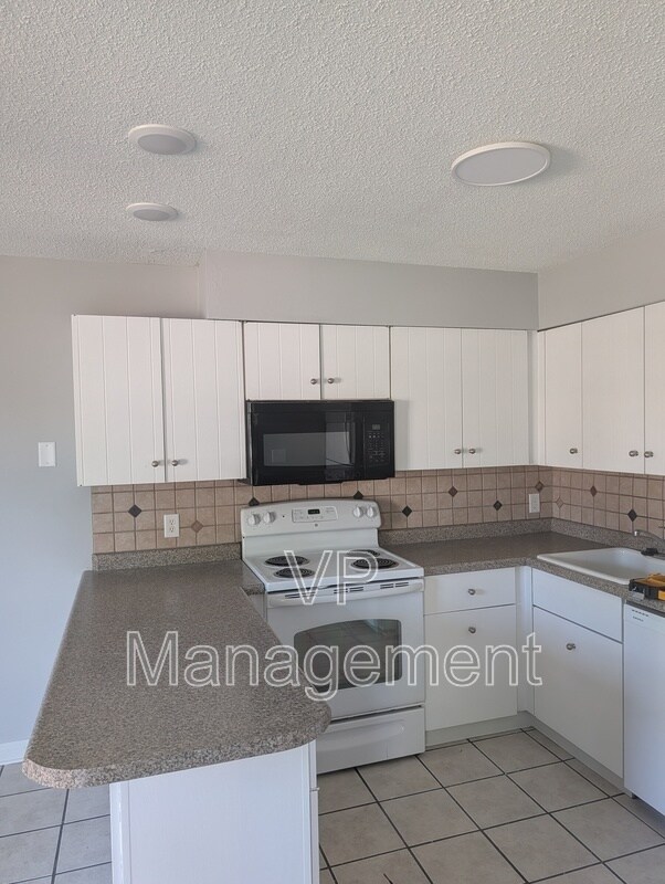 Foto del edificio - 4547 N Main St