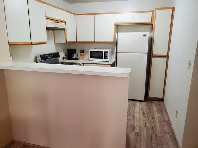 Kitchen - 7615 E Callisto Cir