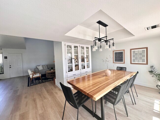 Foto del edificio - 6522 N 10th Pl