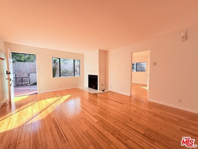 Foto del edificio - 1531 Cabrillo Ave