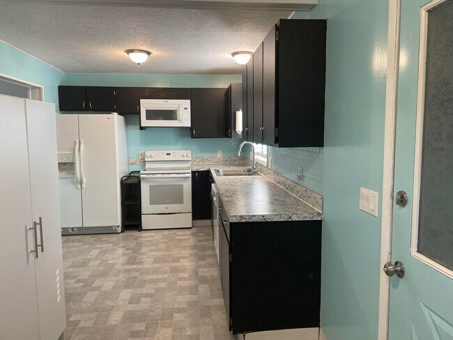 Foto del edificio - 219 2nd Ave NE