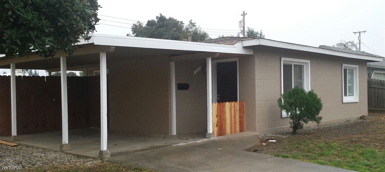 Foto del edificio - 2 br, 1 bath House - 1187 Rosemary Lane