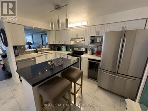 Building Photo - 708 Sheppard Ave E