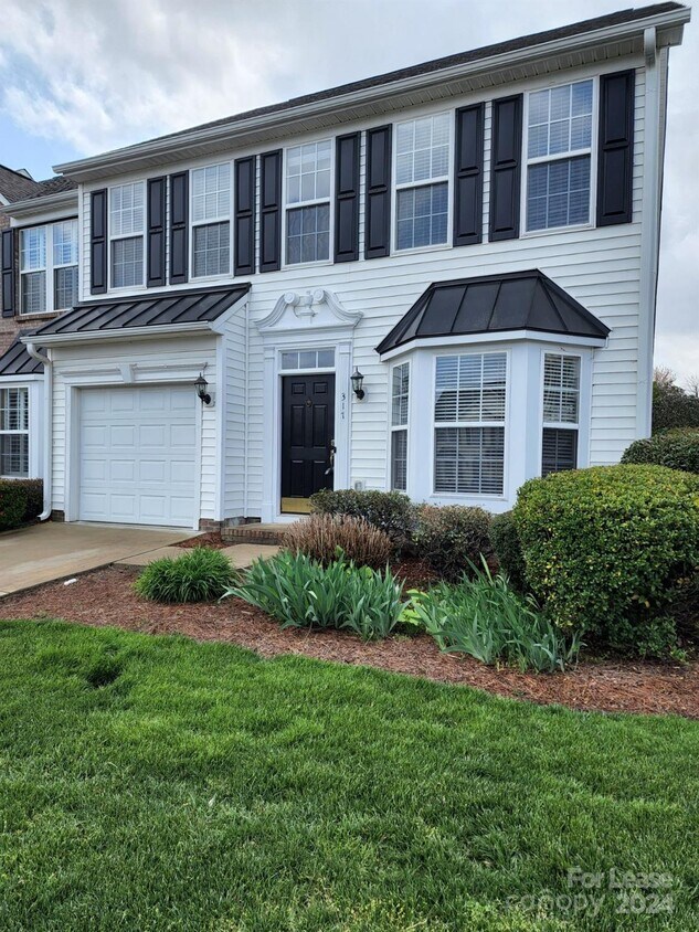 Primary Photo - 317 Shingleoak Dr