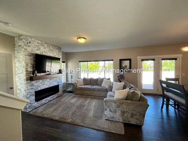 Foto del edificio - 1188 Saddleback Ridge Ct
