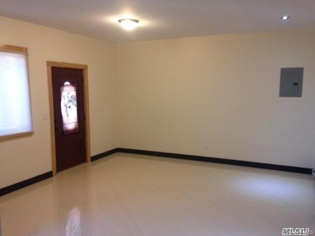 Foto del edificio - 43-15 222nd St