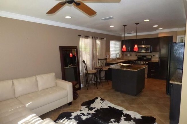 Building Photo - 3 br, 2.5 bath House - 1603 Jonquil Drive