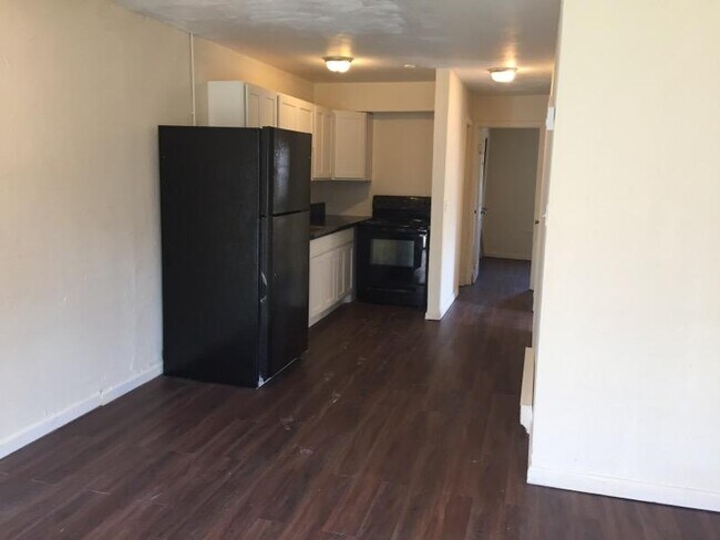 Kitchen - 332 Furnace St