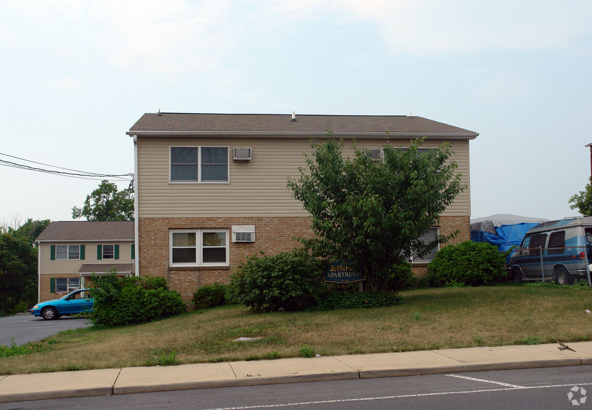 Building Photo - 401 E Jefferson St