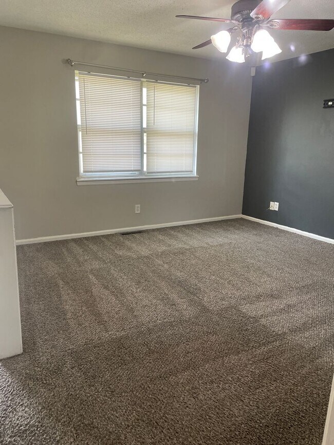 Foto del edificio - 4 Bedroom 1.5 Bath Home for Rent