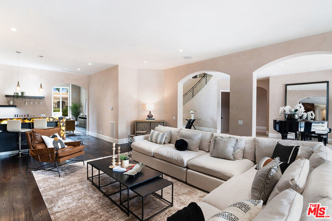 Foto del edificio - 25522 Colette Way