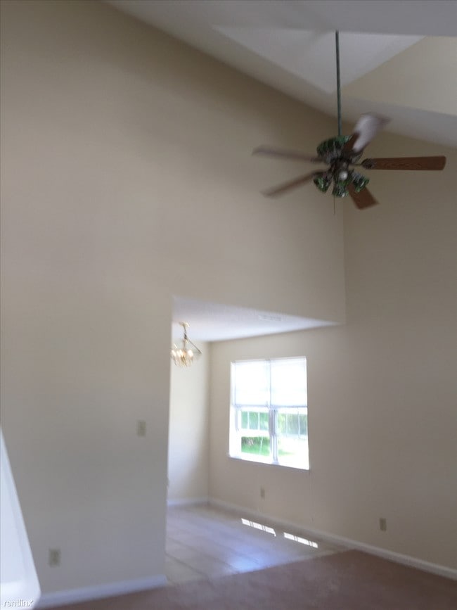 Building Photo - 2925 Barneys Ln NE