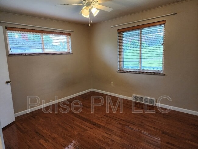 Building Photo - 124 Bon Jan Ln