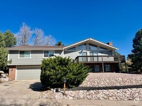 Building Photo - 180 Dolomite Dr