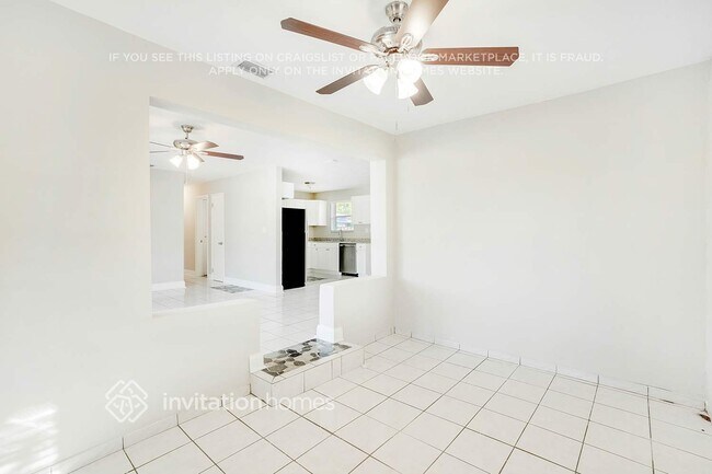 Foto del edificio - 2440 SW 5th Pl