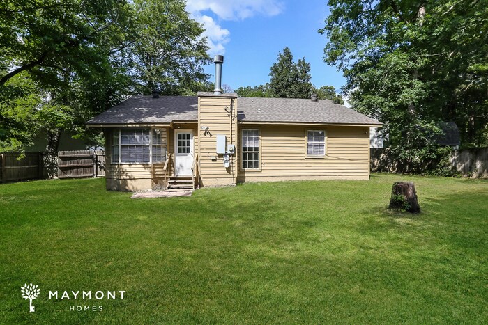 Foto del edificio - 14806 White Oaks Ln