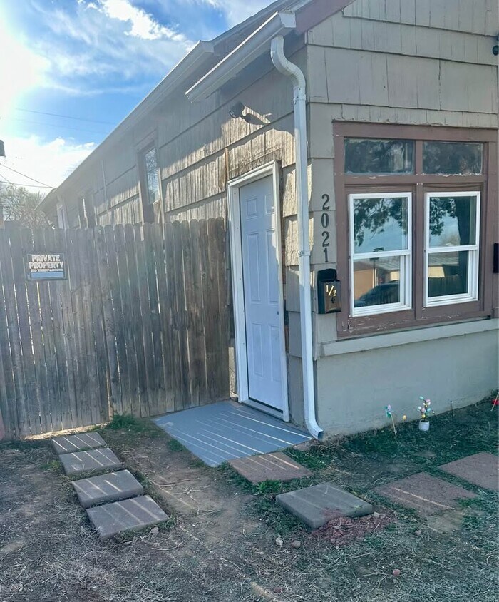 Foto principal - 2021-2022 24th Ave