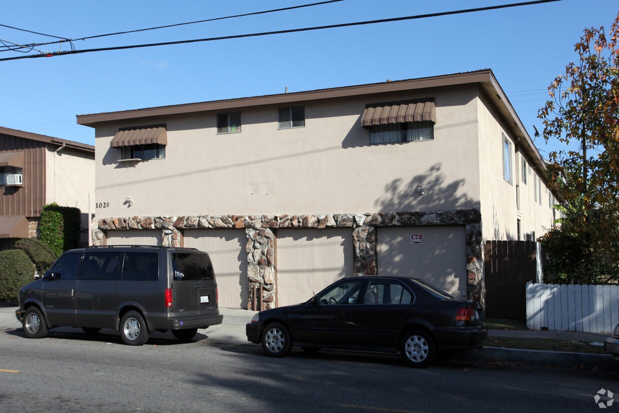 Building Photo - 1020 Temple Ave