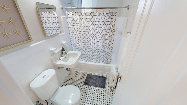 Photo du bâtiment - 225 MacLaren