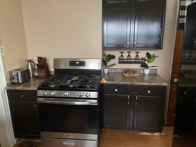 Foto del edificio - 4 Bedroom Single Family Home in Rochester