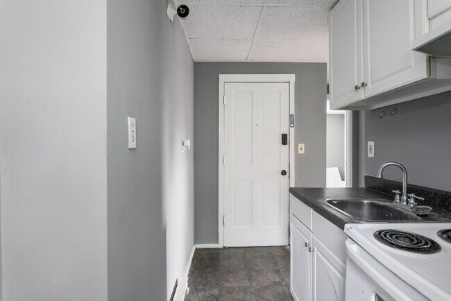 Foto del edificio - 303 W Lawrence St