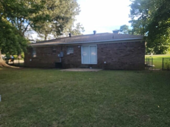 Building Photo - 1115 Ray Rd