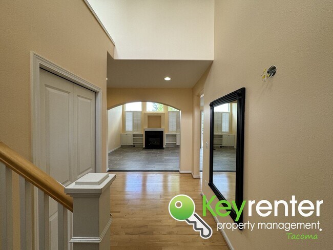 Building Photo - Dream Home on North Shore Golf Course in T...