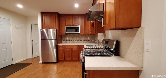 Building Photo - 232 Morton Dr