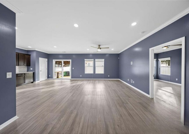 Foto del edificio - 7802 Hereford St