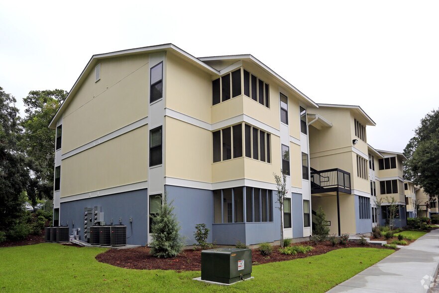 River Crossing Apartments Rentals Thunderbolt, GA
