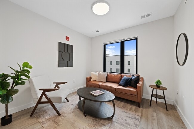 Foto del edificio - 72 S Essex Ave