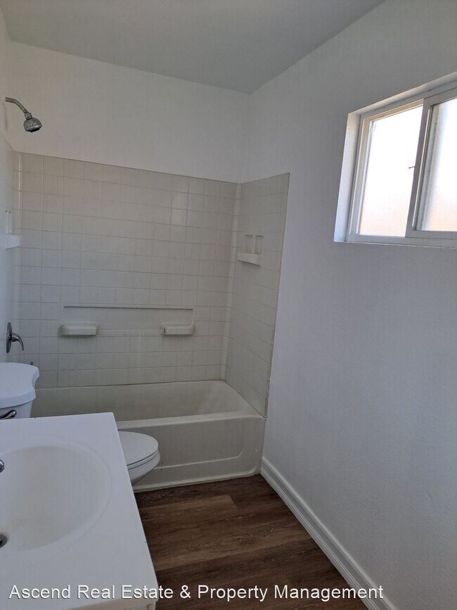 Foto del edificio - 1 br, 1 bath House - 2620 S Chester Ave #B
