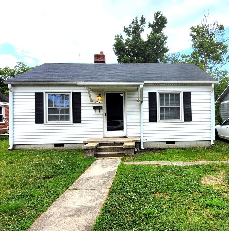 Primary Photo - 709 Mcpherson St
