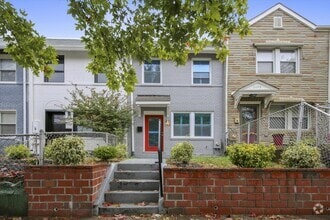 Building Photo - 1155 3rd St NE