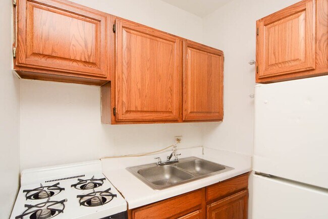 Foto del edificio - 714 W Belmont Ave