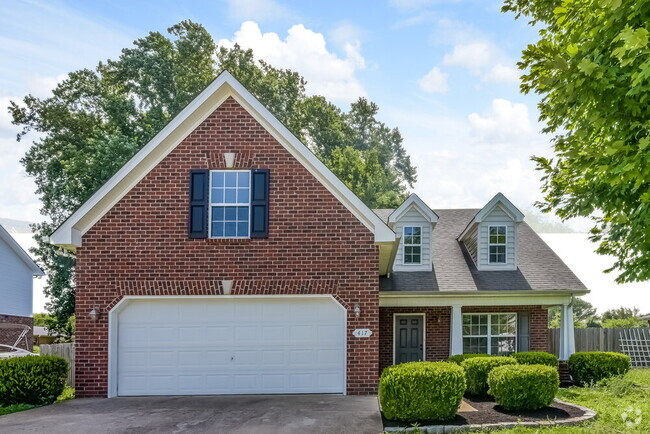 Building Photo - 417 Titans Cir
