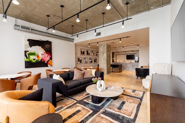 Foto del edificio - 4899 Montrose Blvd