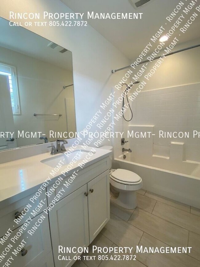 Foto del edificio - 3 Bedroom Townhome *The Westerlies* Oxnard
