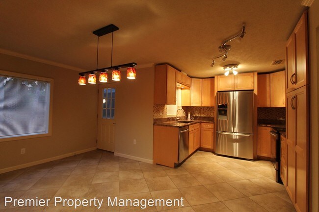 Foto del edificio - 3 br, 2 bath House - 3850 5th Avenue SW