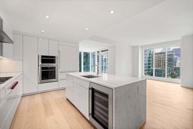 Foto del edificio - 150 Seaport Blvd
