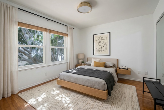Building Photo - 5844 W 88th St