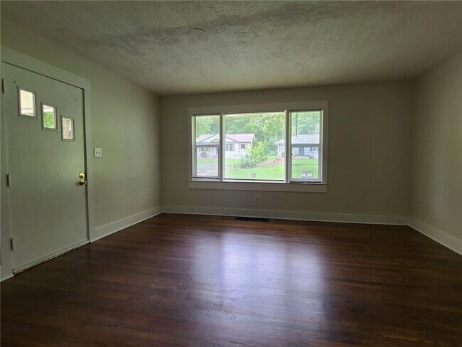 Foto del edificio - 1940 Meadow Ln