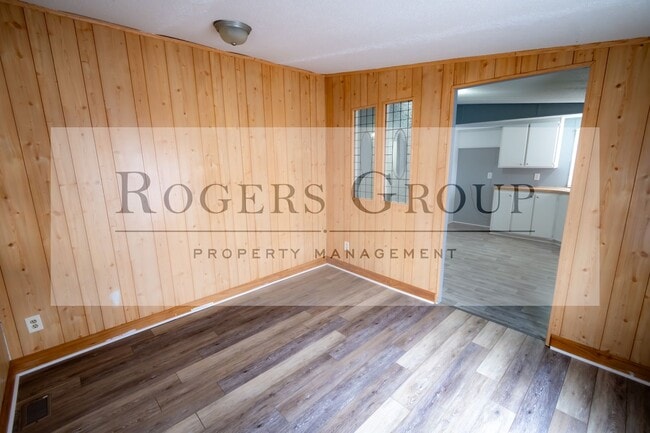 Foto del edificio - 2390 Hicksboro Rd